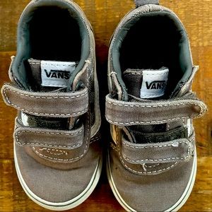 VANS, toddler old school, low pro. Size: 7.0 Grey